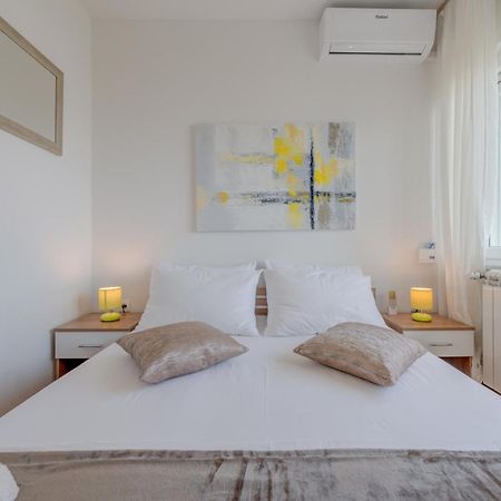 Apartments By The Sea Slatine, Ciovo - 11047 Room photo